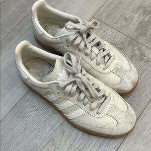 Adidas Beige SAMBA Sneakers